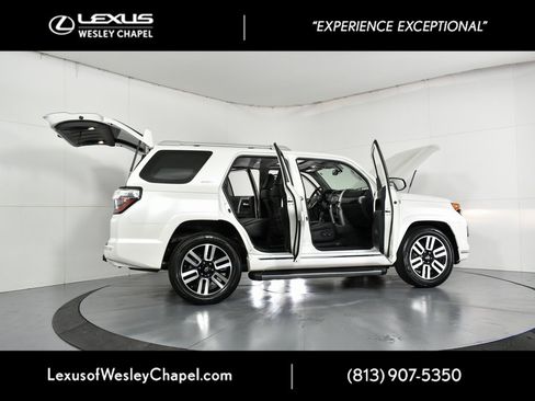 Used 2018 Toyota 4Runner Limited image 15