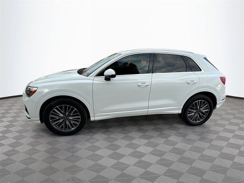 Used 2021 Audi Q3 2.0T Premium image 9