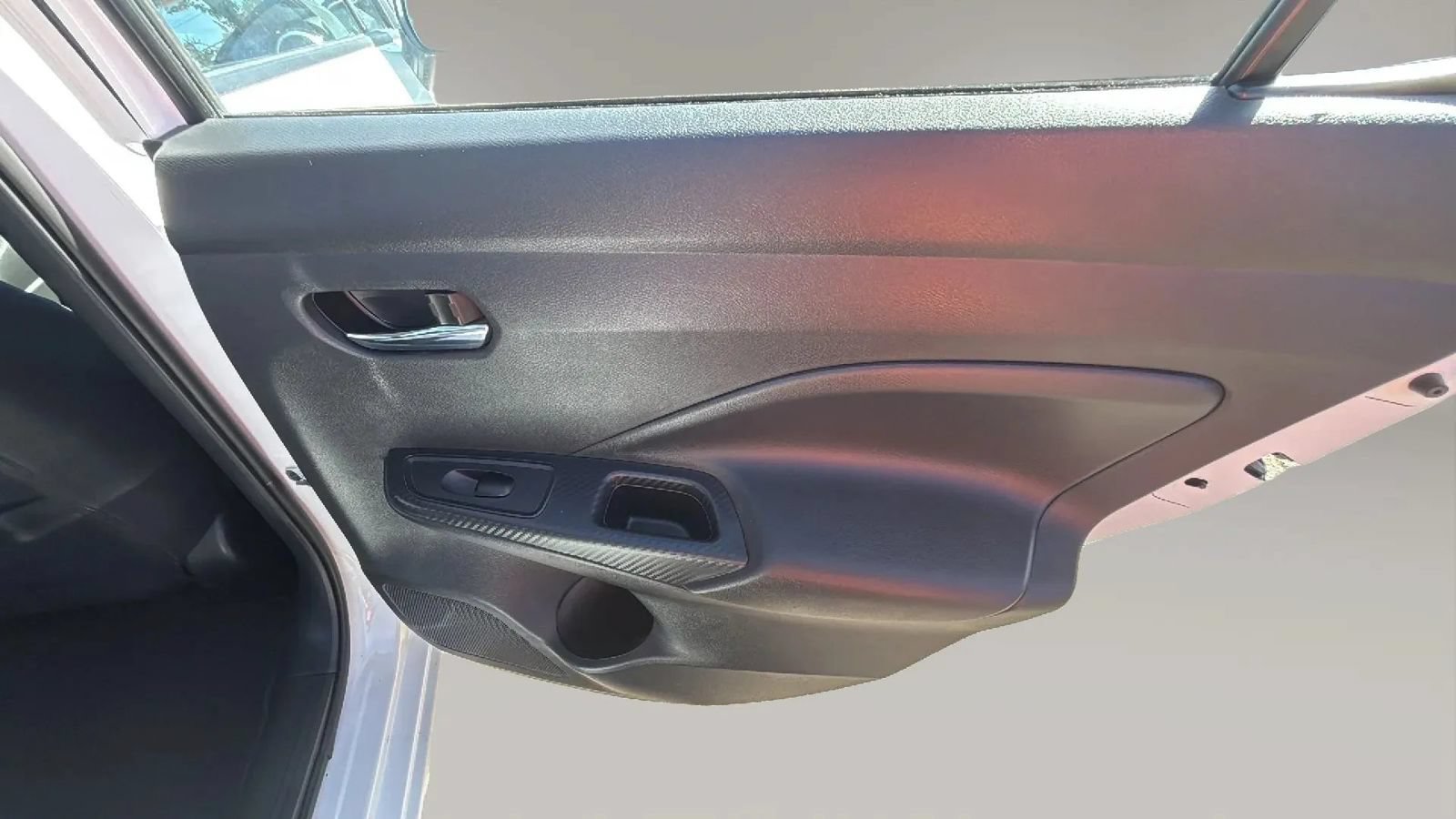 Used 2024 Nissan Versa SV FWD image 40