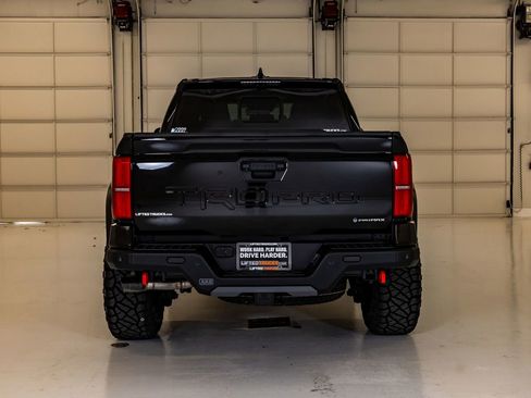 Used 2025 Toyota Tacoma TRD Pro AWD/4WD image 8