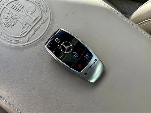 Used 2020 Mercedes-Benz S 63 AMG 4MATIC Sedan image 33