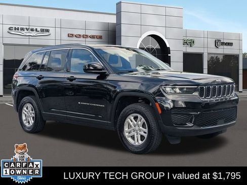 Used 2024 Jeep Grand Cherokee Laredo w/ Luxury Tech Group I image 1