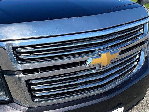 Used 2015 Chevrolet Suburban LTZ AWD/4WD image 40