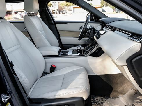 Used 2021 Land Rover Range Rover Velar R-Dynamic S image 37