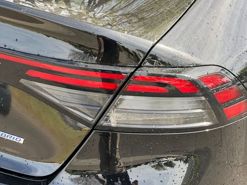 Used 2024 Honda Accord EX-L image 34