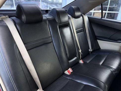Used 2014 Toyota Camry FWD image 23