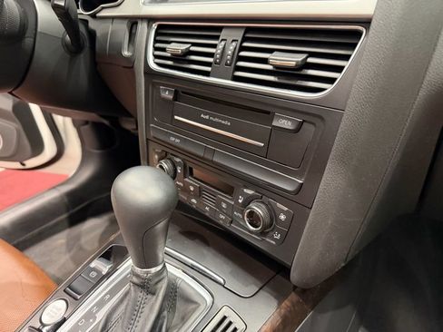 Used 2010 Audi A5 2.0T Premium image 42