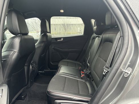 Used 2025 Ford Escape ST-Line image 13