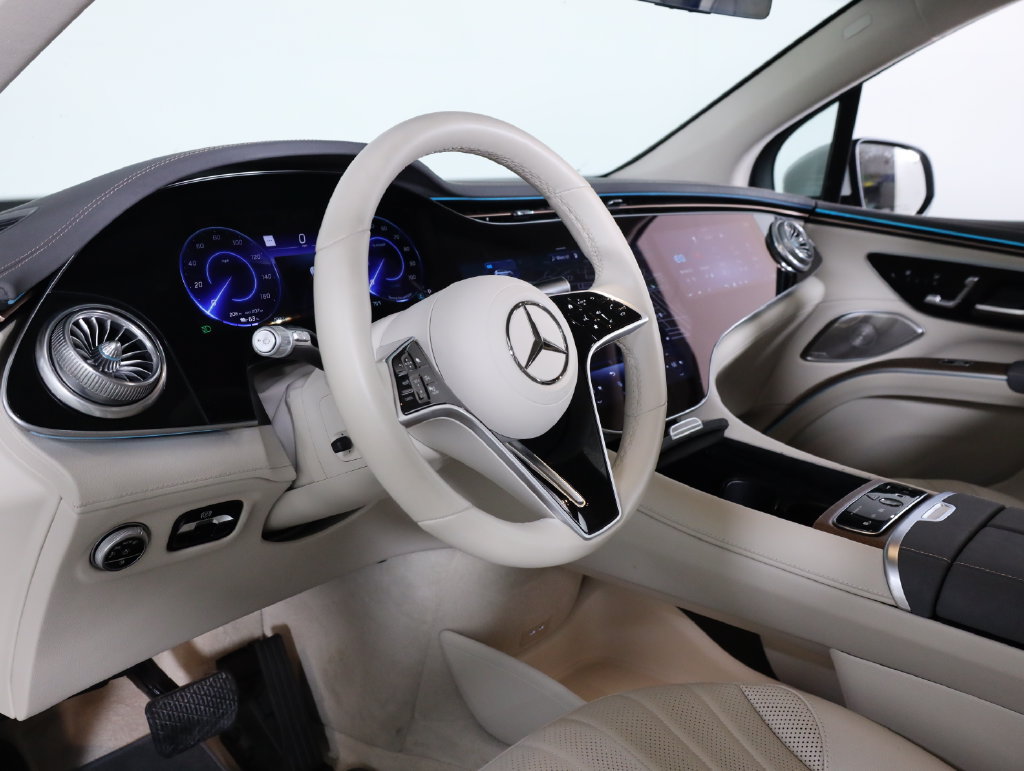 Used 2025 Mercedes-Benz EQS 450+ 4MATIC SUV image 34