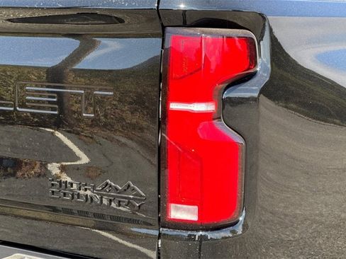 New 2025 Chevrolet Silverado 2500 High Country w/ High Country Premium Package image 26