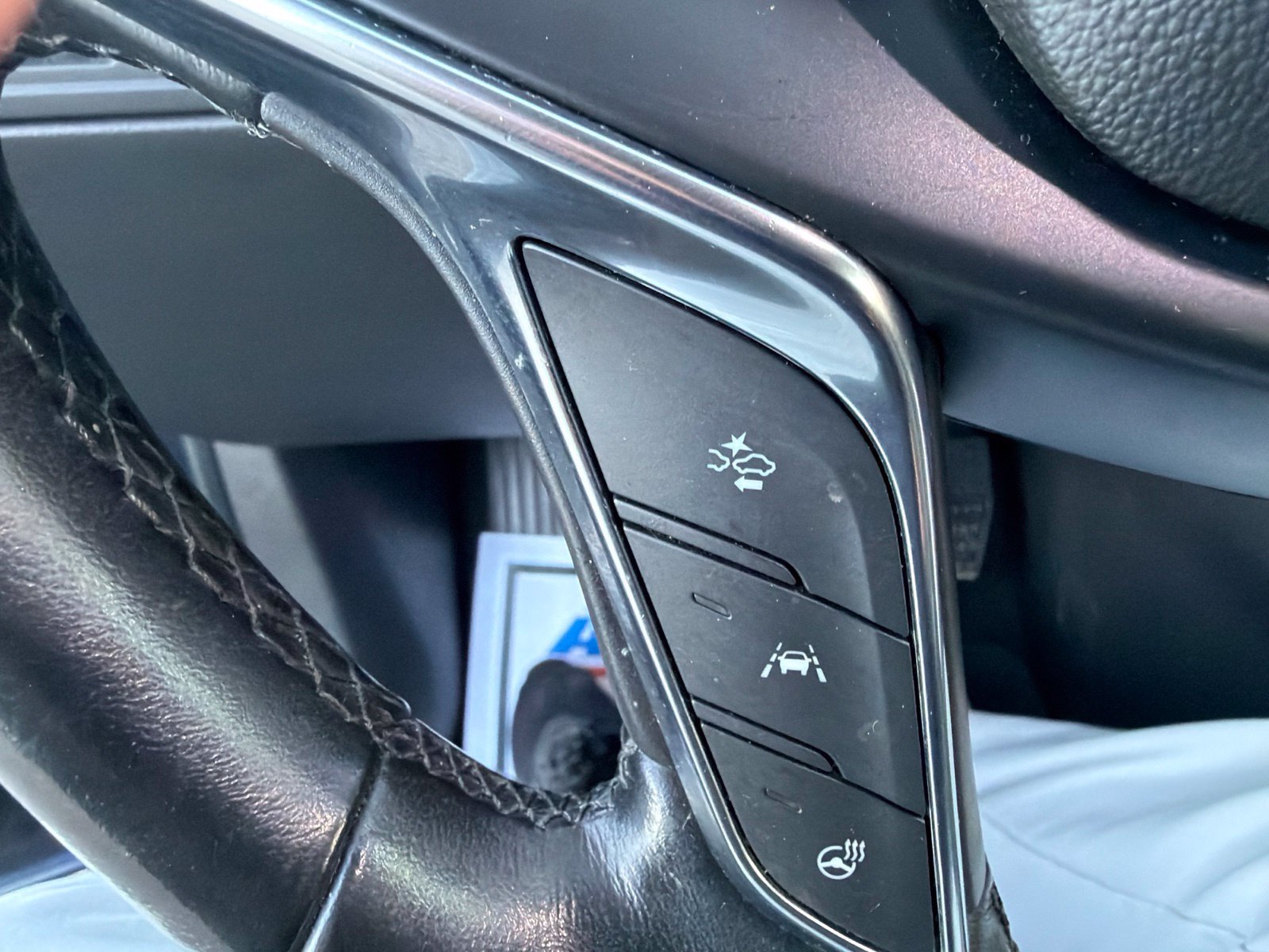 Used 2019 Cadillac XT5 Premium Luxury FWD image 19