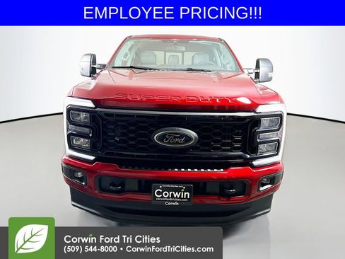 New 2026 Ford F250 XLT w/ XLT Premium Package AWD/4WD image 4