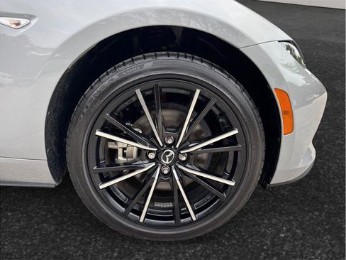 Used 2024 MAZDA MX-5 Miata RF Grand Touring image 13