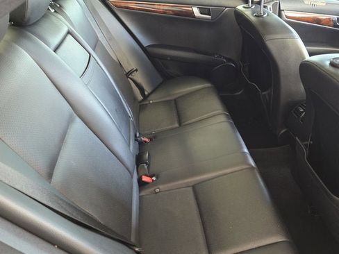 Used 2014 Mercedes-Benz C 300 4MATIC Sedan image 8