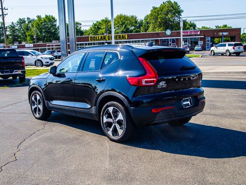 Used 2026 Volvo XC40 B5 Plus AWD/4WD image 5