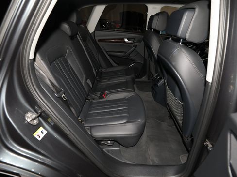 Used 2019 Audi Q5 2.0T Premium w/ Convenience Package AWD/4WD image 36