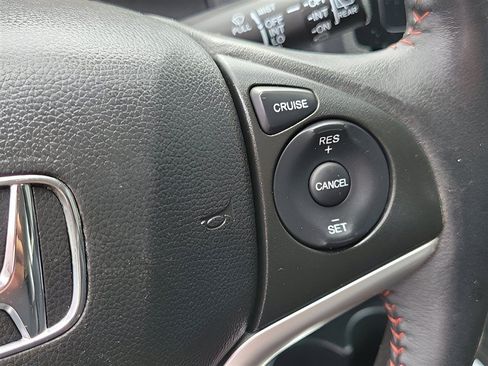 Used 2018 Honda Fit Sport image 13