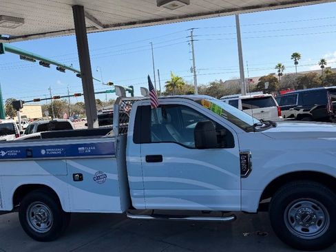 Used 2017 Ford F250 XL w/ XL Value Package RWD image 4