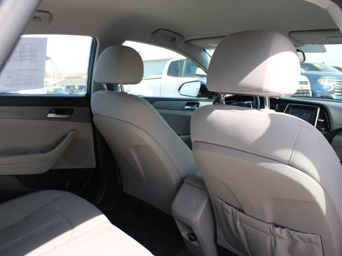 Used 2018 Hyundai Sonata SE image 10