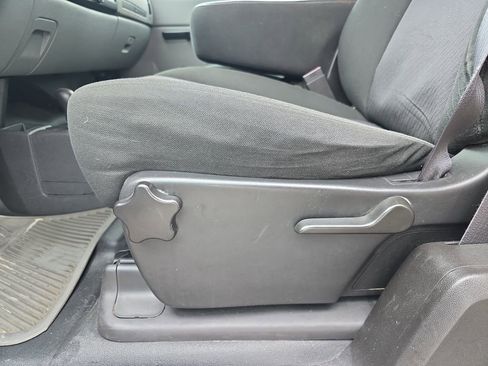 Used 2013 Chevrolet Silverado 1500 W/T image 30