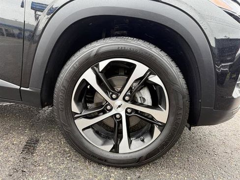 Used 2024 Chevrolet Trax RS w/ Driver Confidence Package image 12