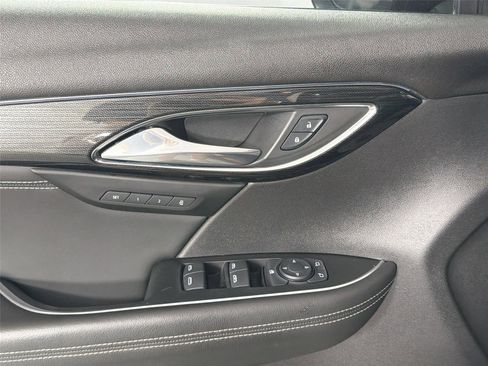 Used 2021 Buick Envision Essence w/ Sport Touring Package FWD image 16