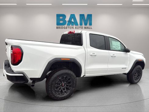 New 2026 GMC Canyon Elevation w/ Convenience Package image 10