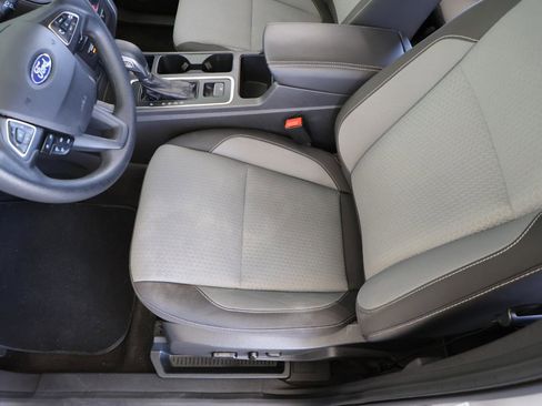 Used 2019 Ford Escape SE FWD image 41