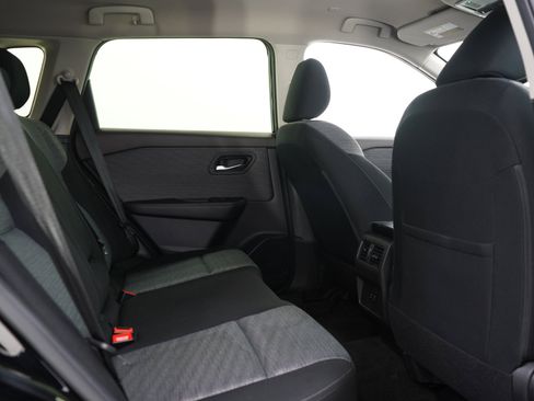 Used 2023 Nissan Rogue SV AWD/4WD image 12