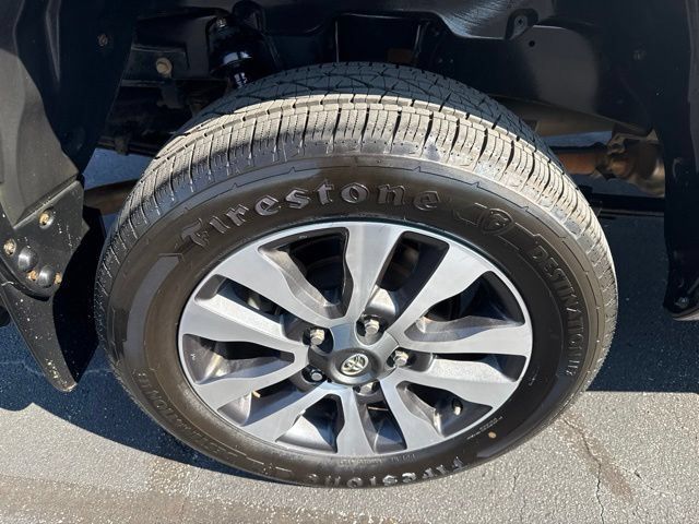 Used 2018 Toyota Tundra Limited AWD/4WD image 11