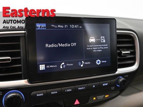 Used 2025 Hyundai Venue SEL FWD image 18