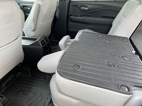 Used 2021 Honda Passport EX-L image 16