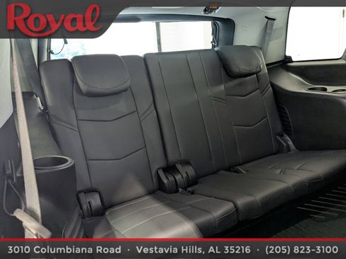 Used 2020 Cadillac Escalade Luxury RWD image 12