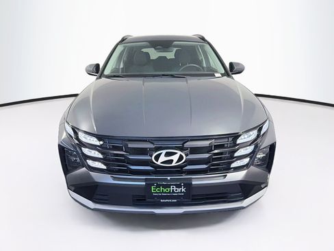 Used 2025 Hyundai Tucson SEL FWD image 2