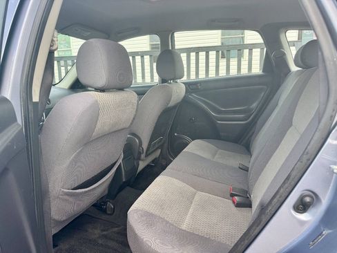 Used 2005 Toyota Matrix FWD image 9