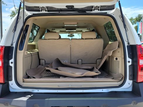 Used 2014 Chevrolet Suburban LTZ AWD/4WD image 10