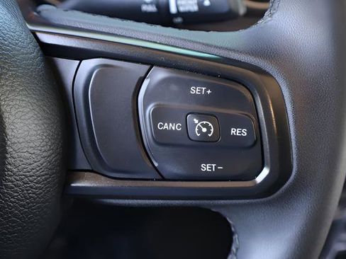 Used 2023 Jeep Gladiator Sport image 24