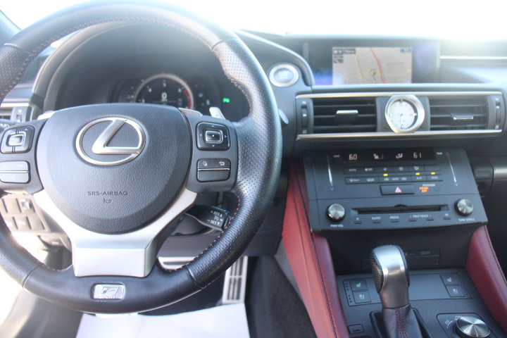 Used 2016 Lexus RC 200t RWD image 1