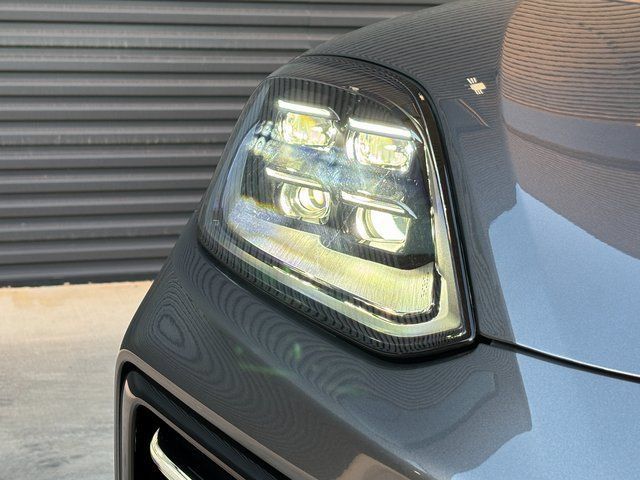 Certified 2026 Porsche Cayenne Coupe AWD/4WD image 12