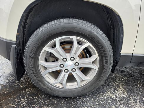 Used 2013 GMC Acadia SLT w/ Technology Package FWD image 15
