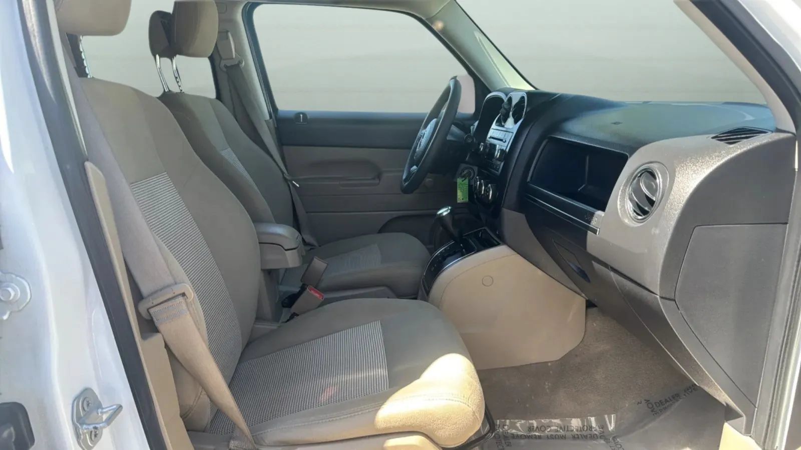 Used 2017 Jeep Patriot Sport FWD image 23