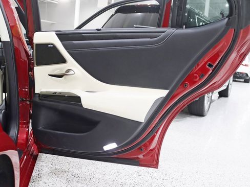 Used 2022 Lexus ES 350 Ultra Luxury image 37