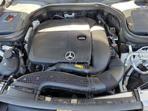 Used 2020 Mercedes-Benz GLC 300 GLC 300 image 13