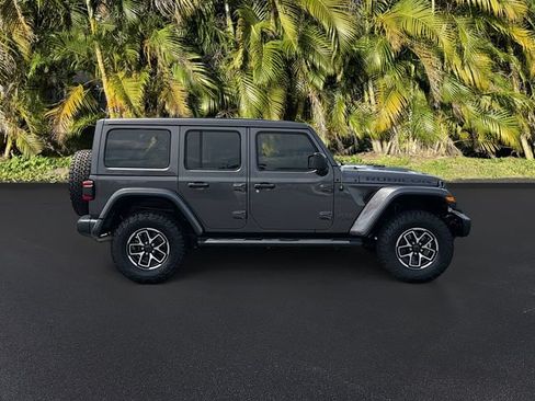 Used 2019 Jeep Wrangler Unlimited Rubicon AWD/4WD image 3