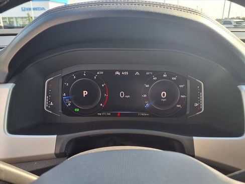 Used 2022 Volkswagen Atlas Cross Sport SE AWD/4WD image 13