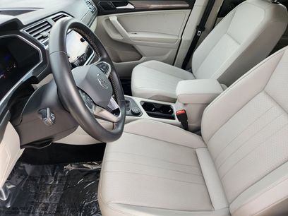 Used 2022 Volkswagen Tiguan SE