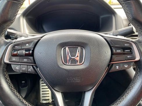 Used 2018 Honda Accord Sport image 31