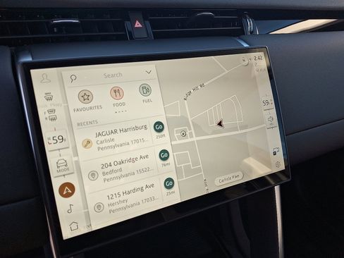 Used 2025 Land Rover Discovery Sport S image 16