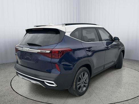 Used 2023 Kia Seltos S w/ Navigation Package image 6