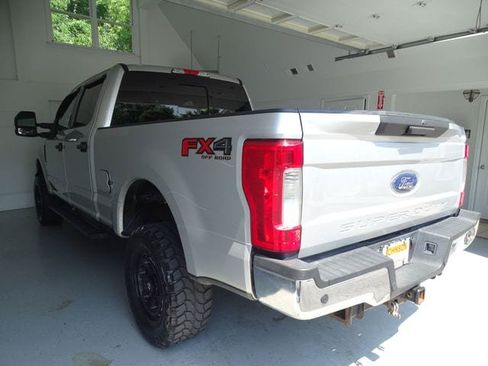 Used 2019 Ford F250 XLT w/ XLT Value Package AWD/4WD image 17